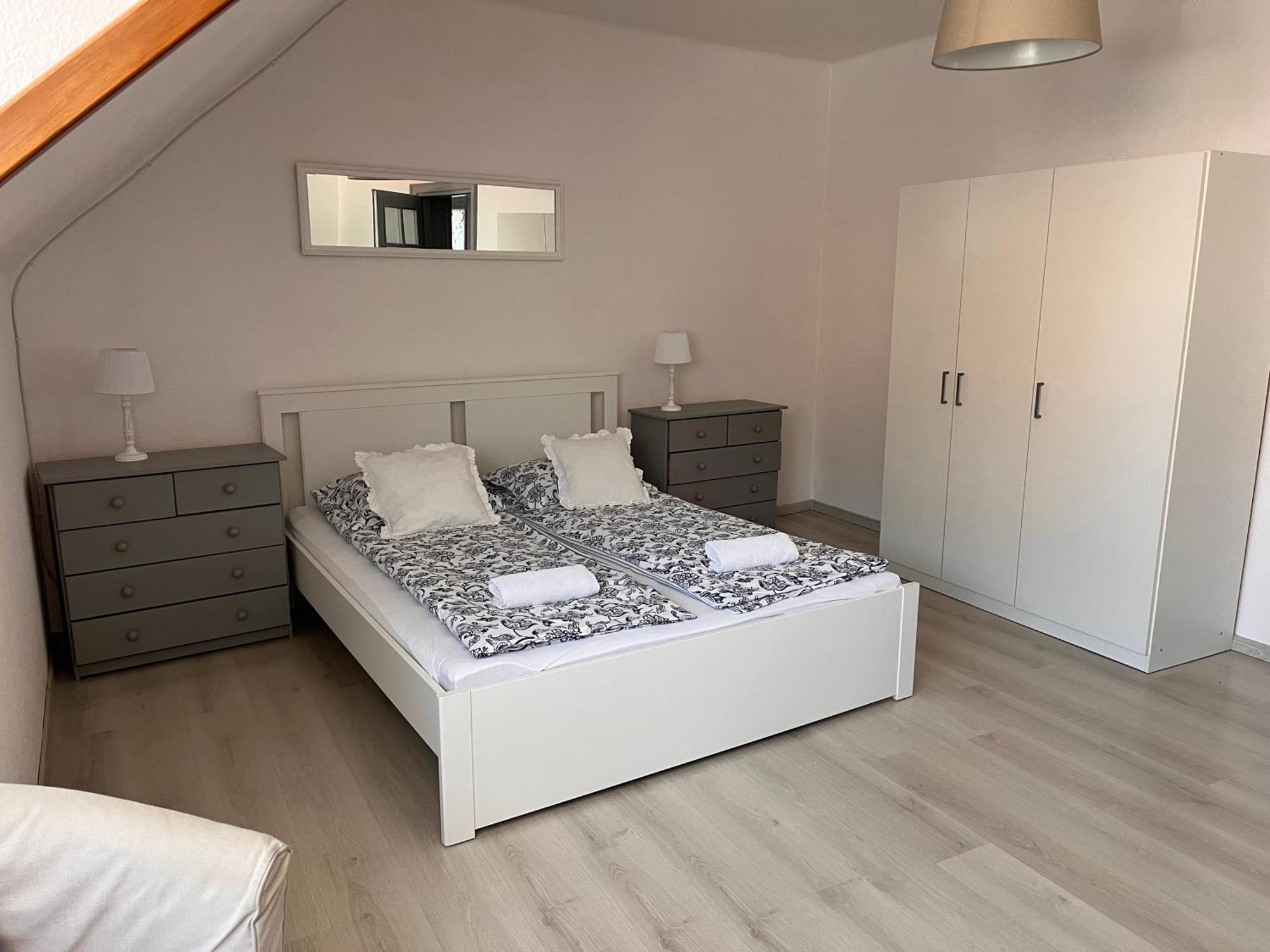 Pacsirta Apartman Grand Eger Bagian luar foto